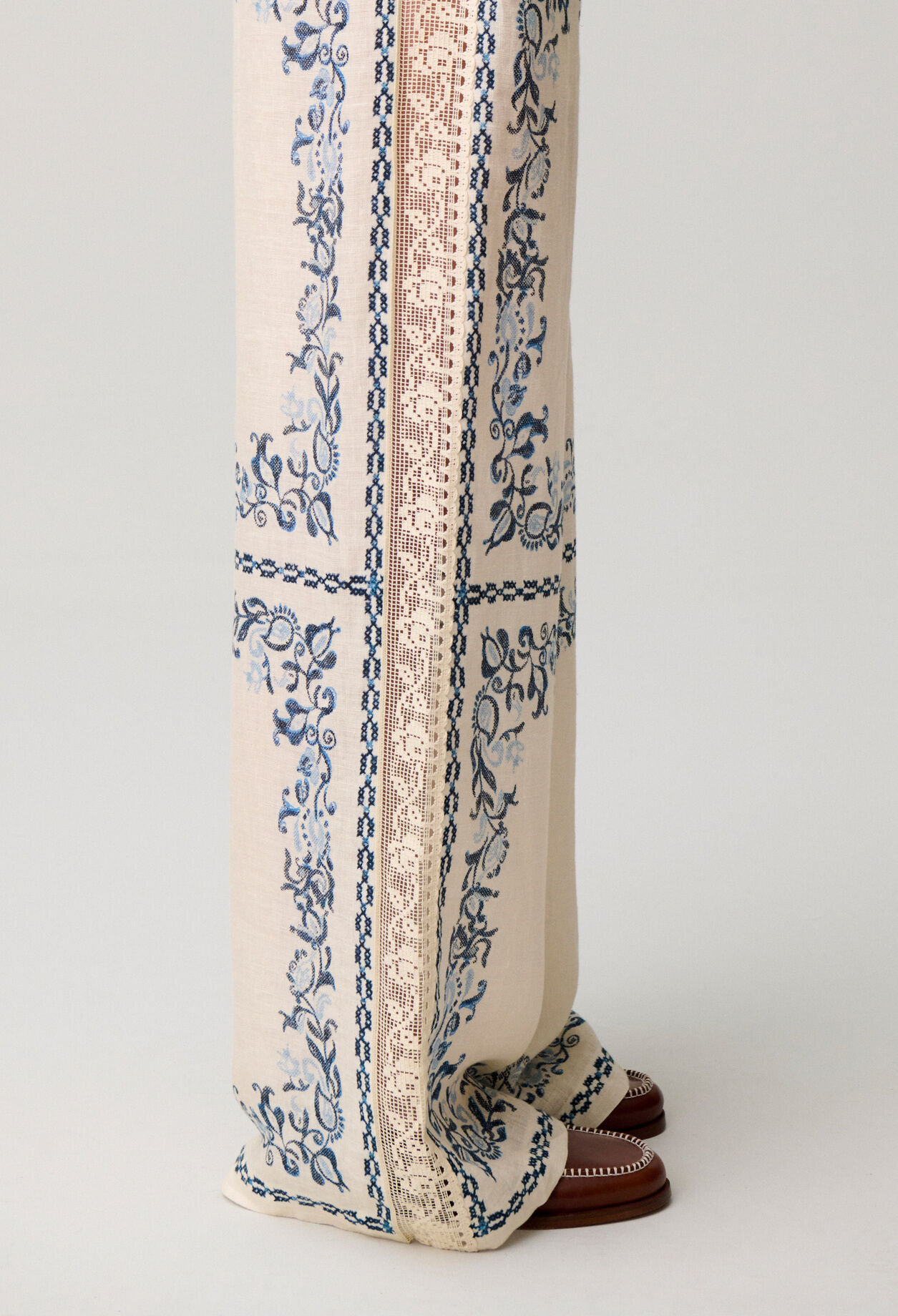 Flowy linen trousers