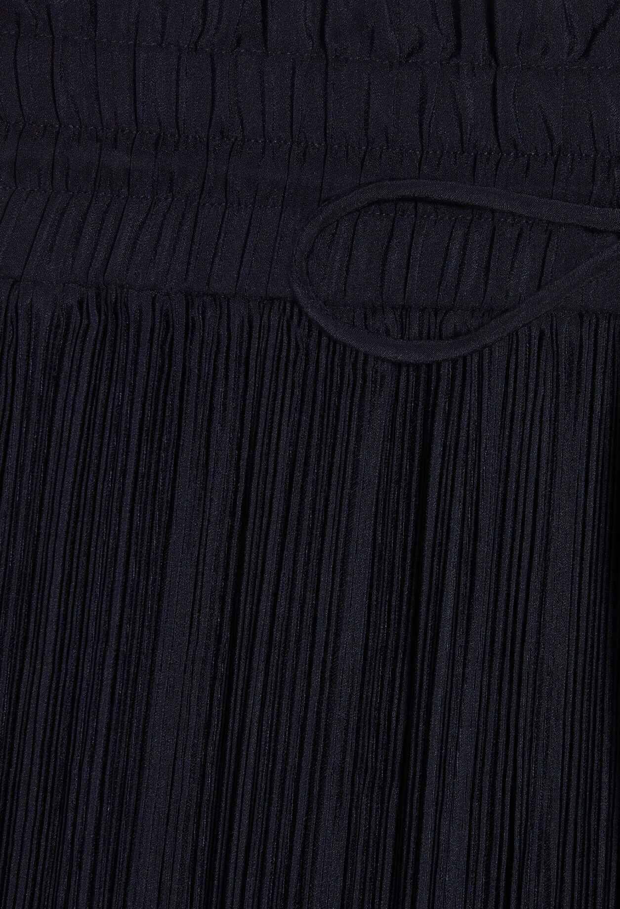 Pleated trousers