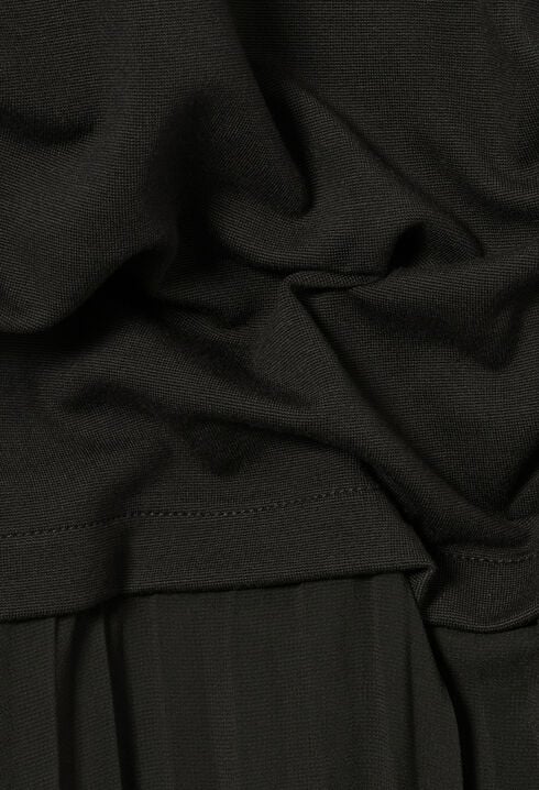 Robe bi-mati&egrave;res pliss&eacute;e