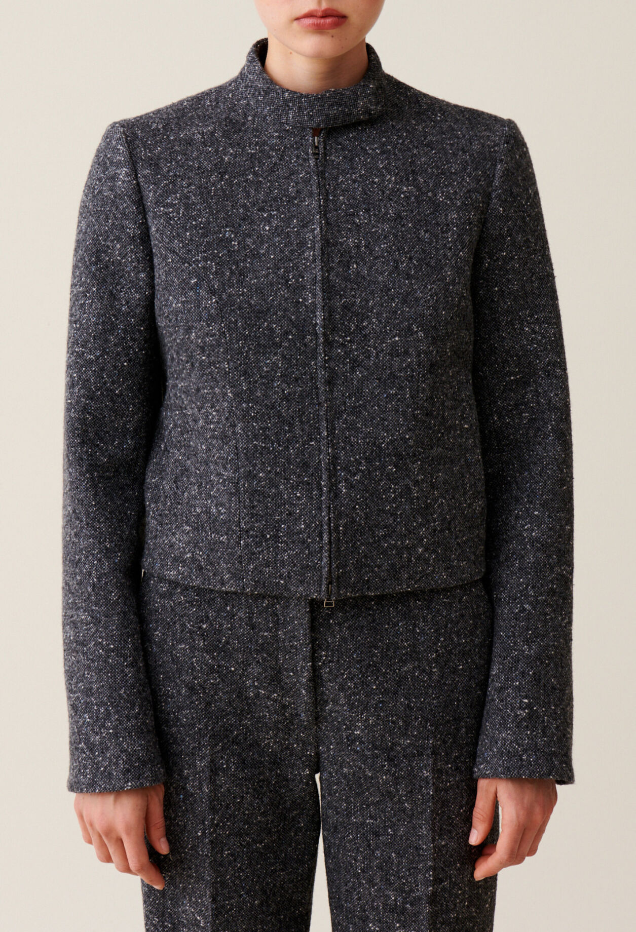 Kurze Jacke aus grauer Wollmischung