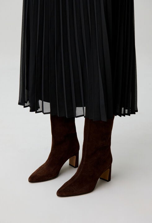 Bottes &agrave; talons cuir su&egrave;de
