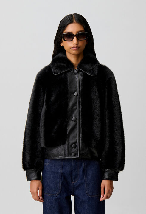 Short faux fur jacket