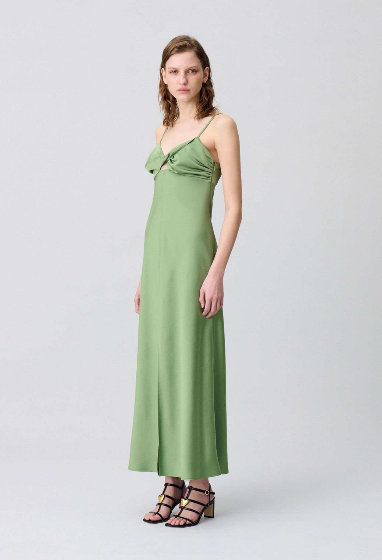 Robe longue satinée