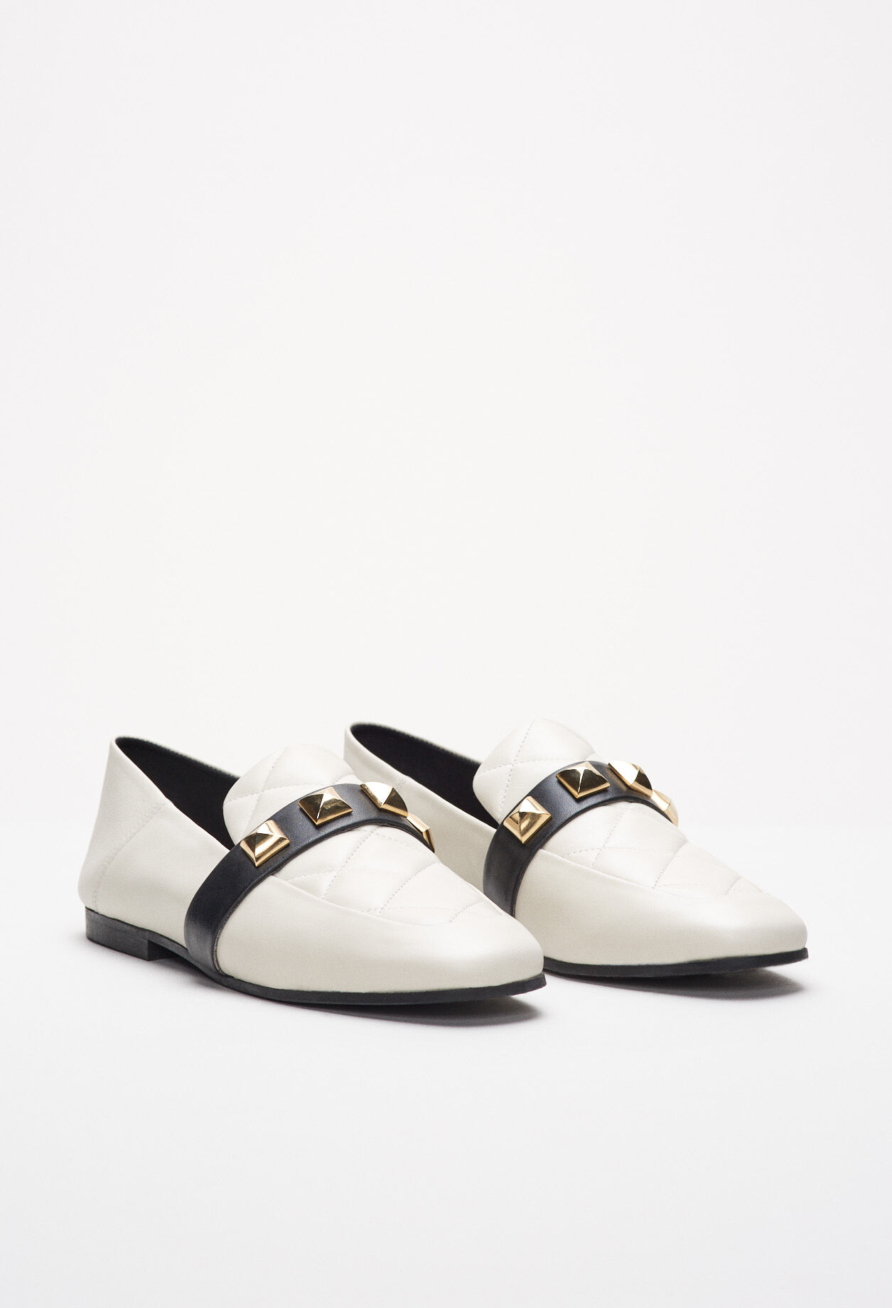 Mocassins à clous