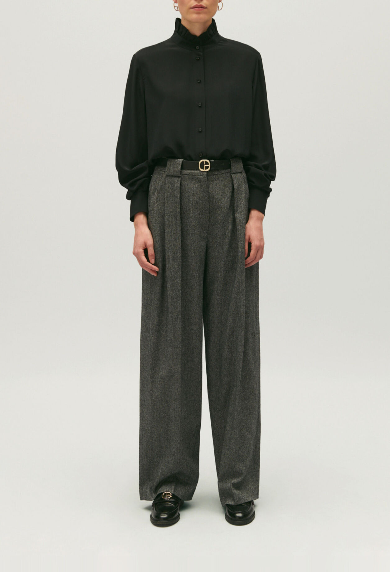 Chemise col victorien soie noire 