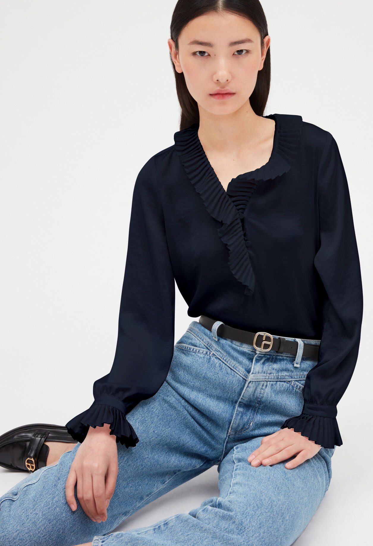 Bluse mit volant-besatz