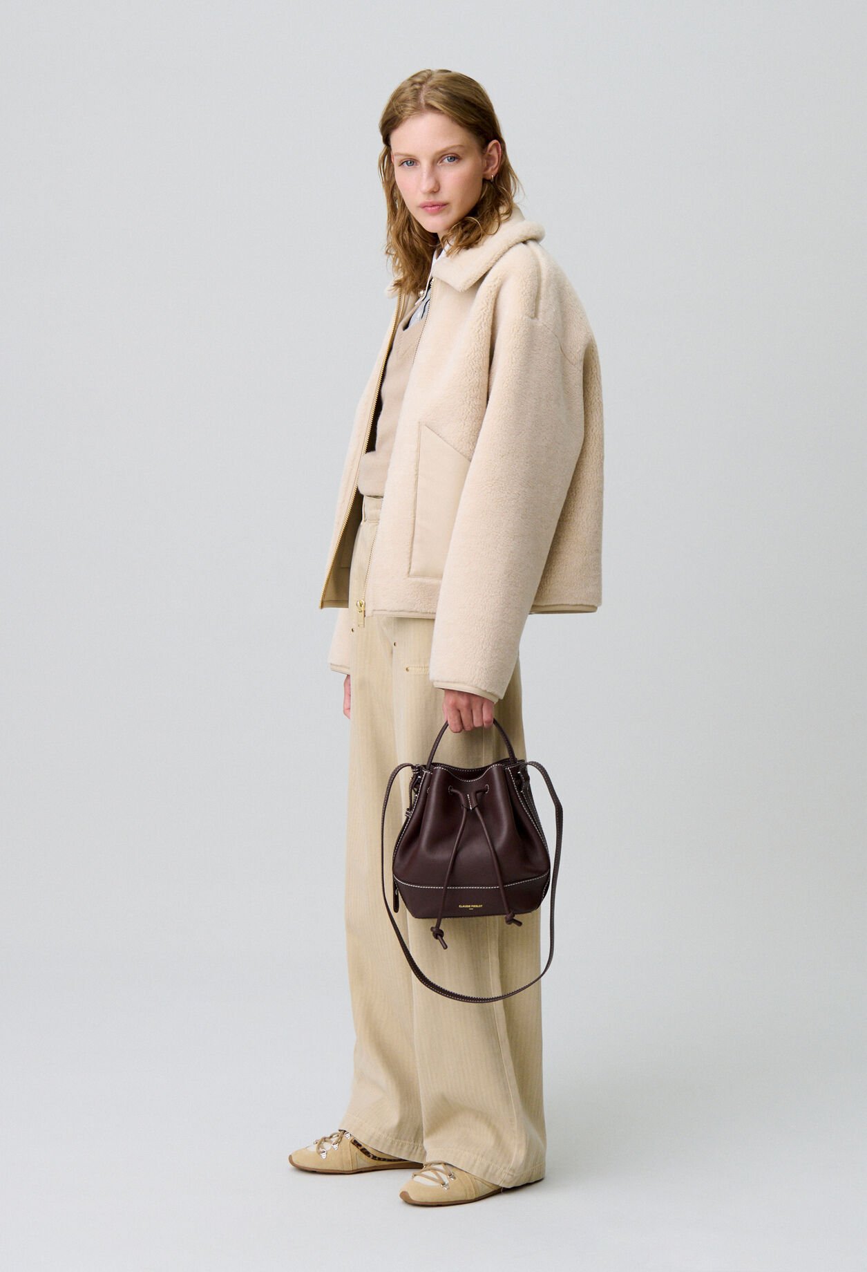 Ledertasche in Beutelform