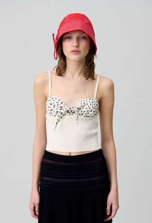 Fine Knit V-Neck Top