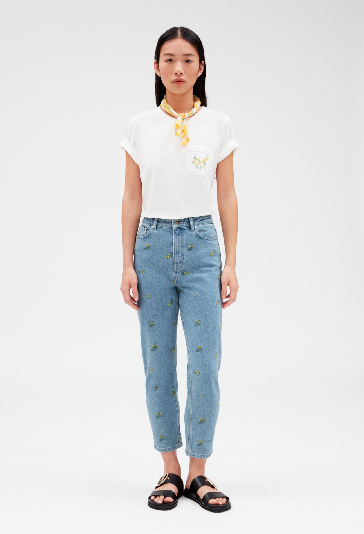 Jean droit broderies mimosa
