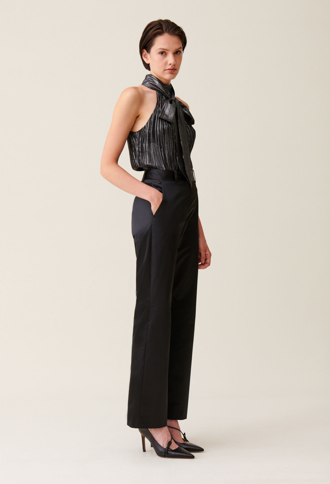 Pantalon satiné slim droit noir