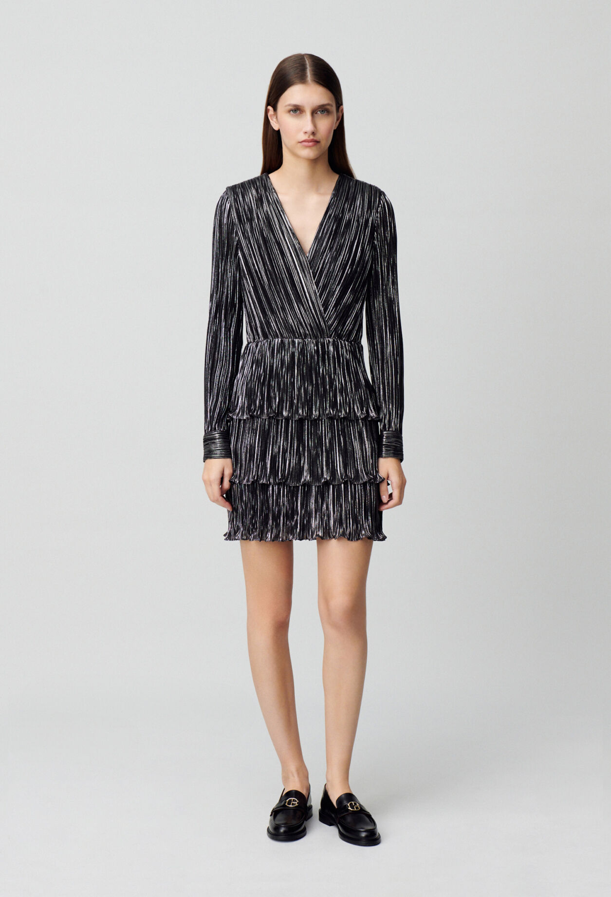 Kurzes Silber Kleid mit Volants