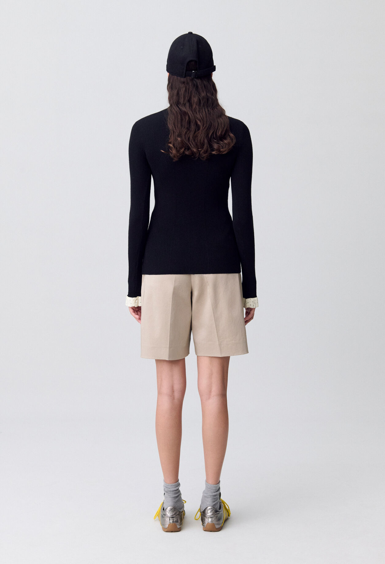 Pull près du corps