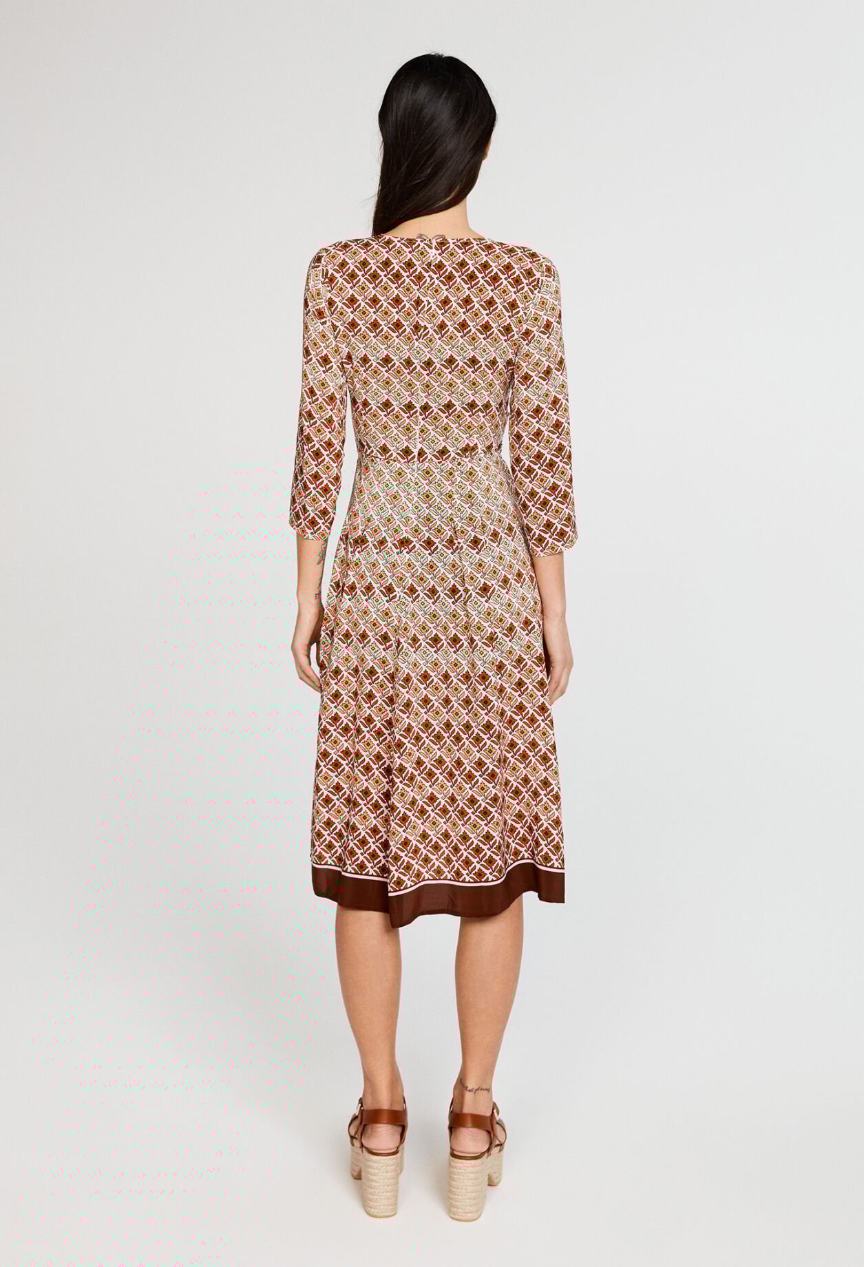 Midi dress with tie