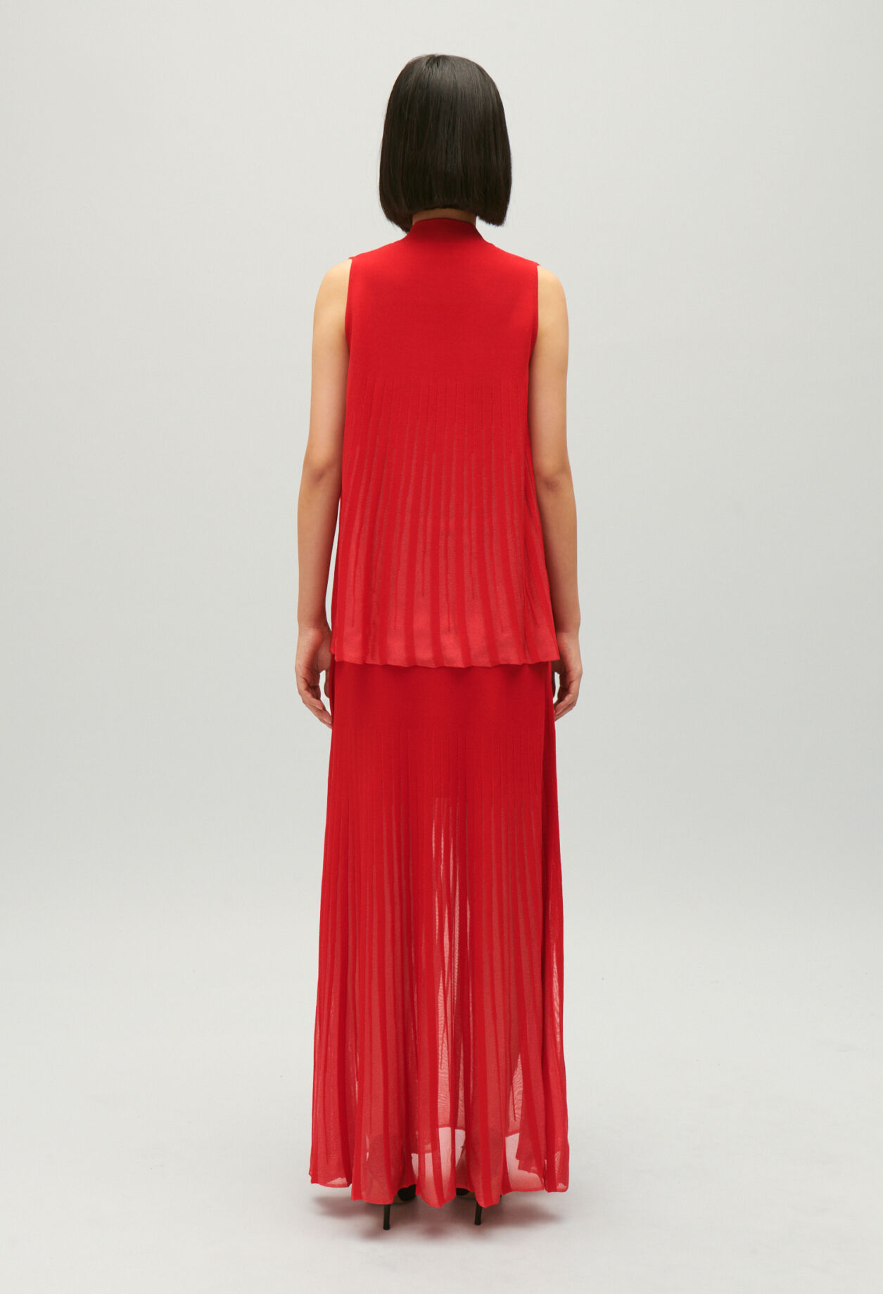 Sleeveless, floaty top