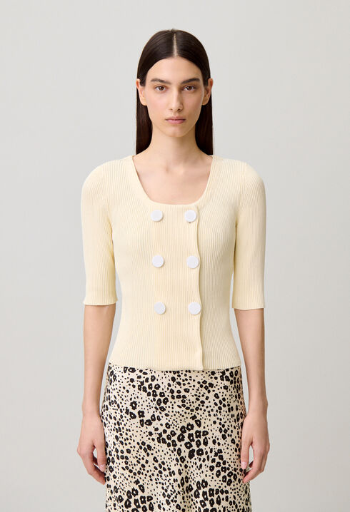 Round neck knitted cardigan