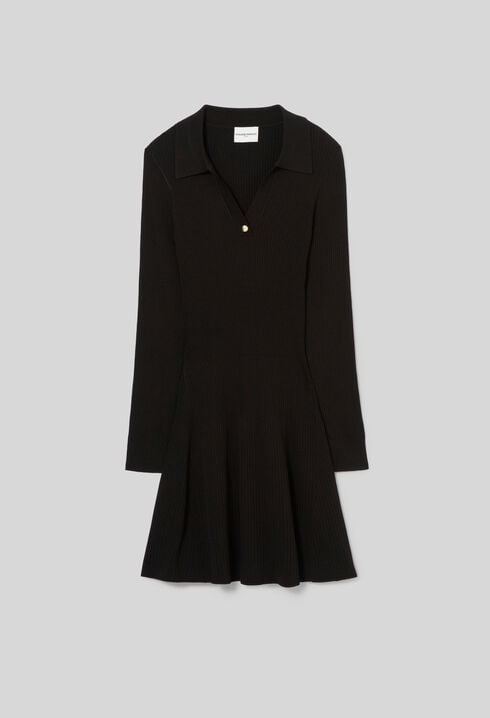 Short fine-knit dress