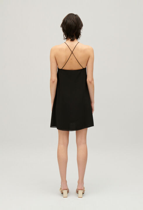 Robe courte plissée noire