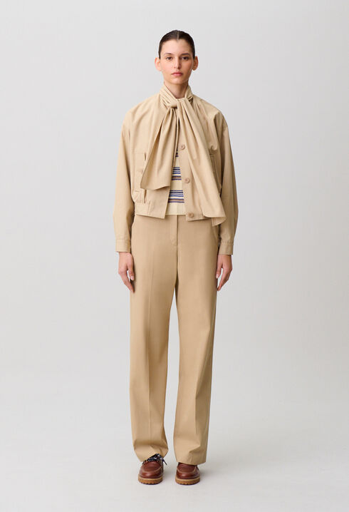 Short trench coat