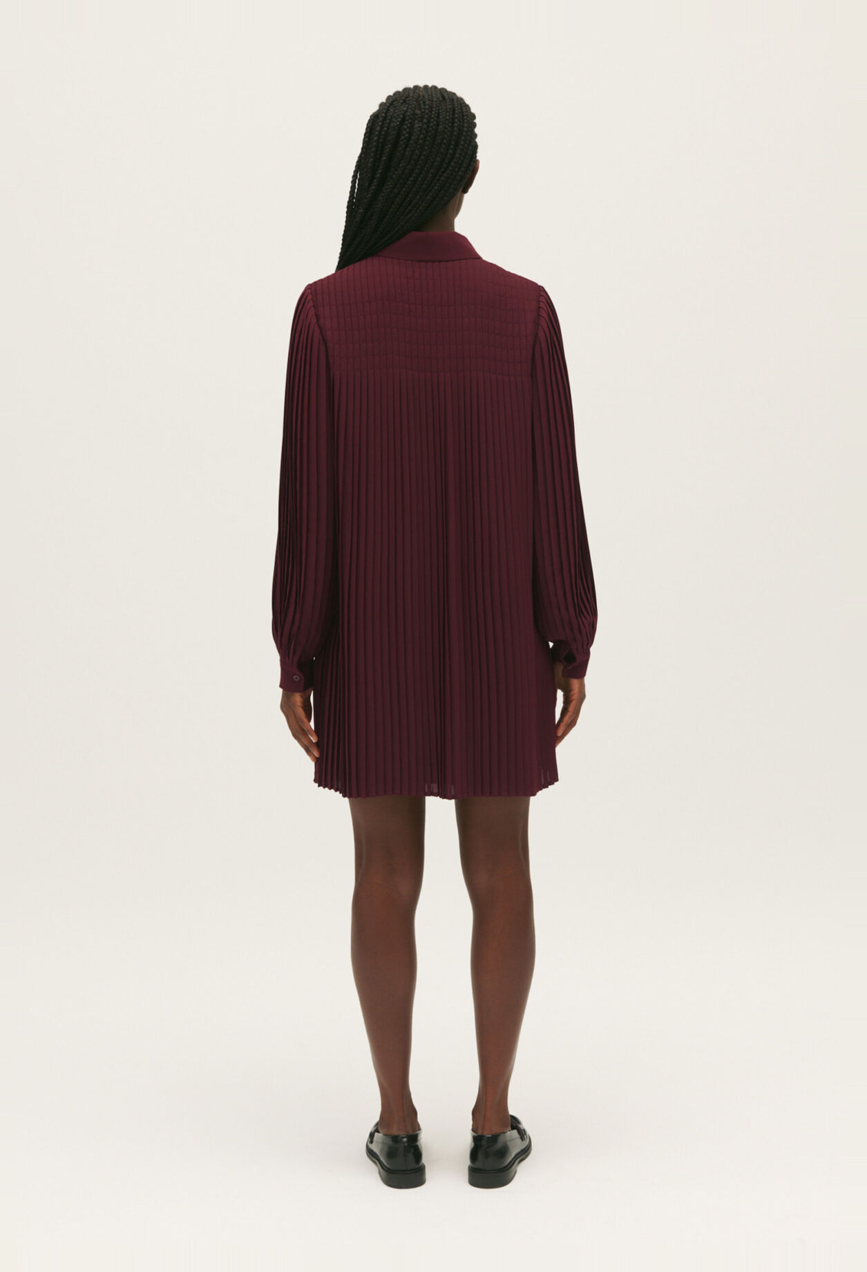 Short pleated dress