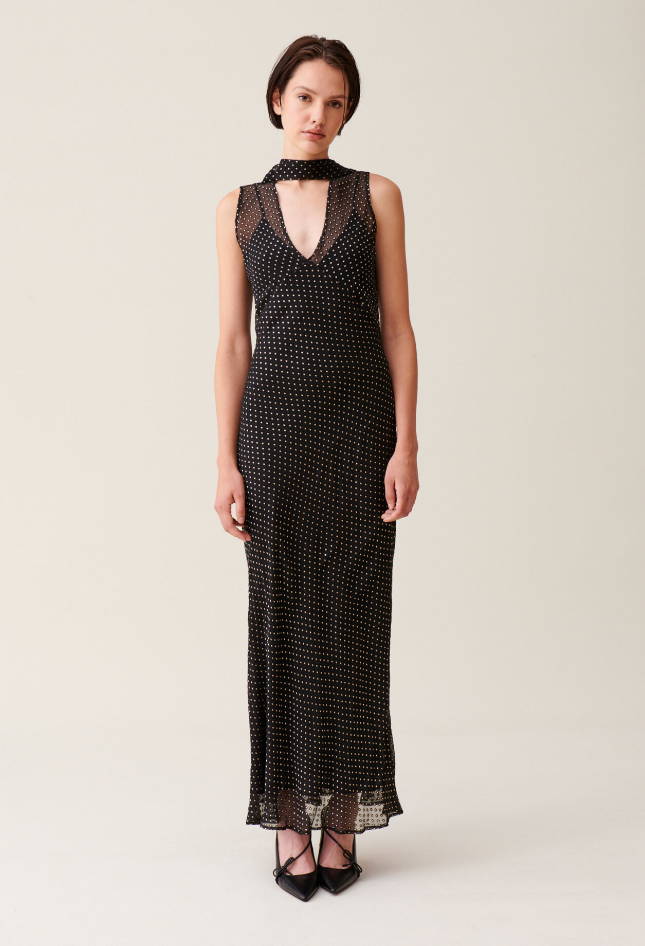 Robe longue transparente à pois