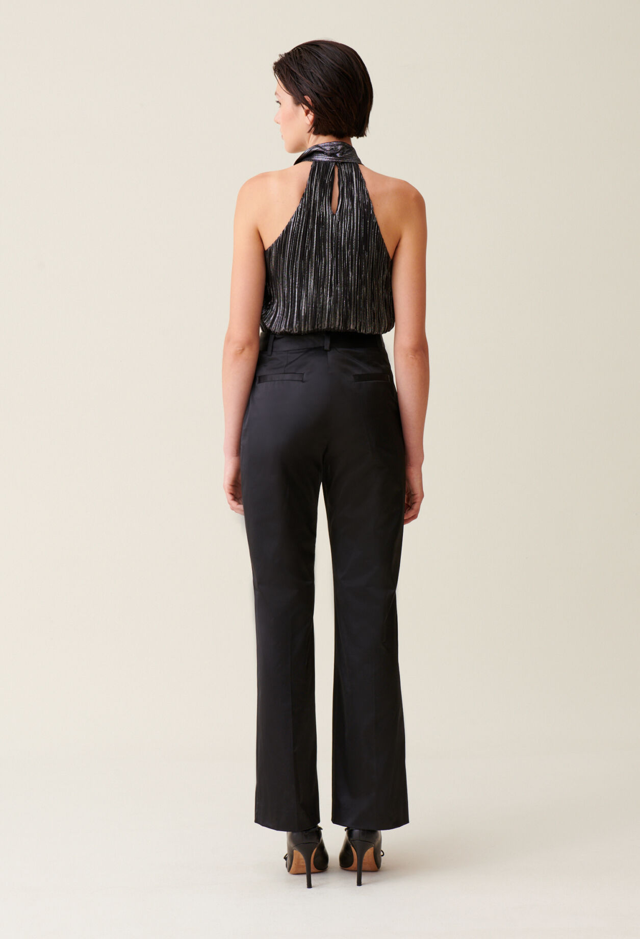 Pantalon satiné slim droit noir