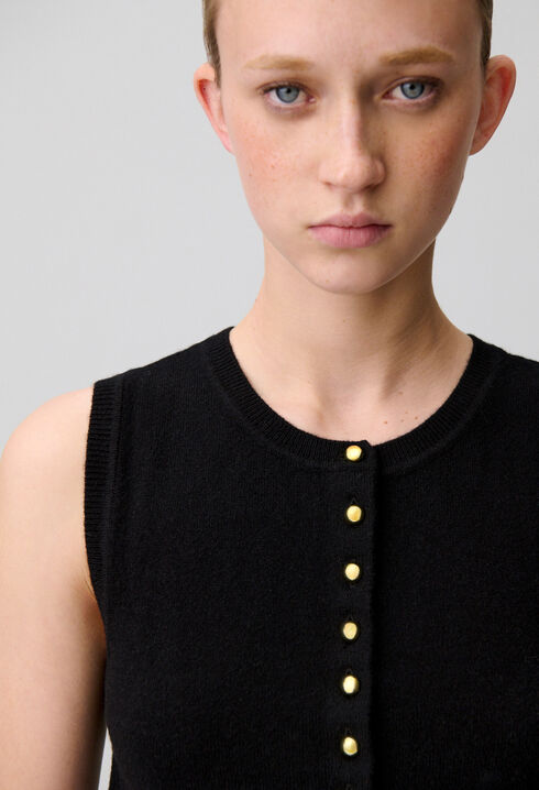 Top maille boutonn&eacute;