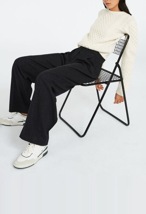 Wide tailored trousers