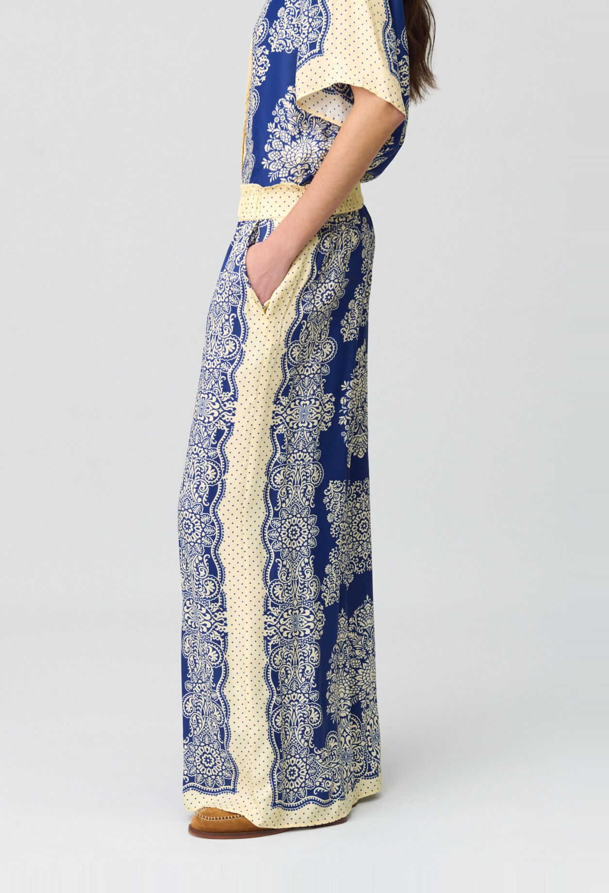 Wide-Leg Fluid Print Trousers