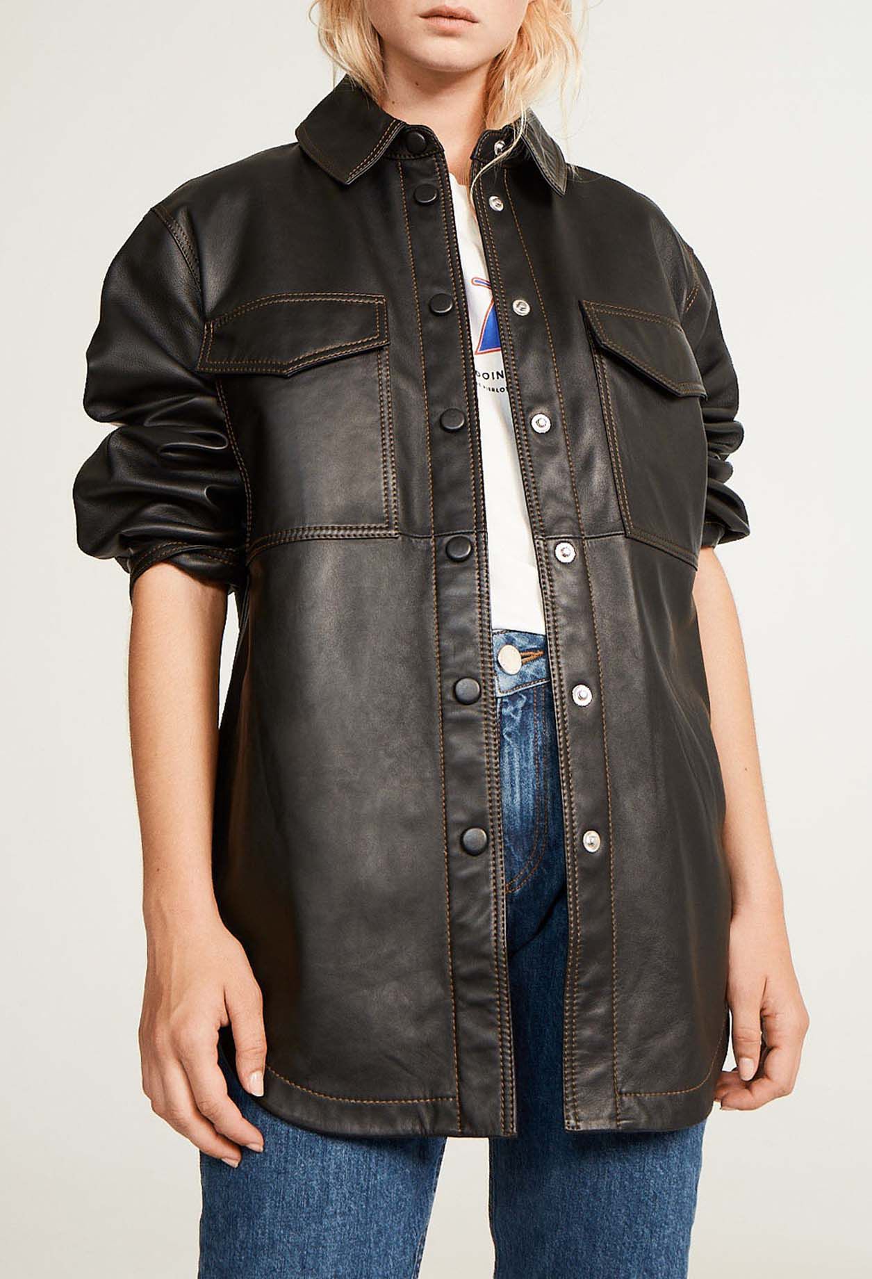 Chemise en cuir