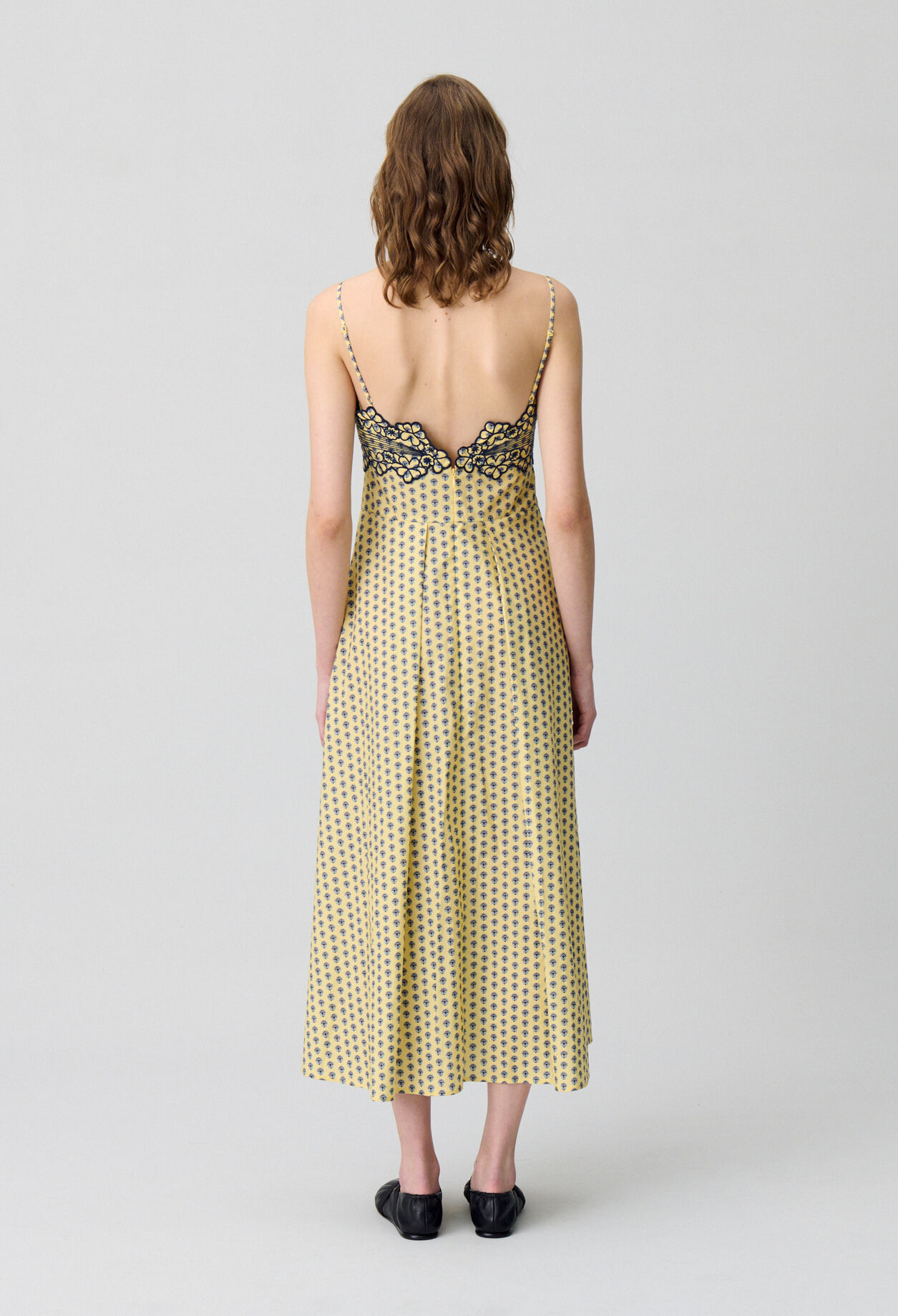 V-neck maxi dress