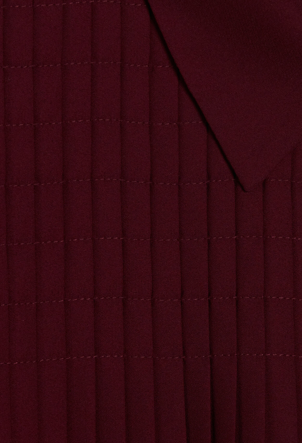 Short pleated dress