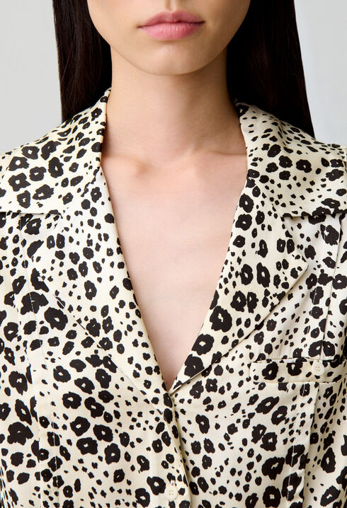 Chemise satin imprimé animalier