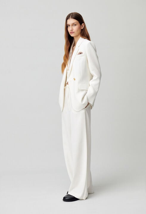 Buttoned blazer