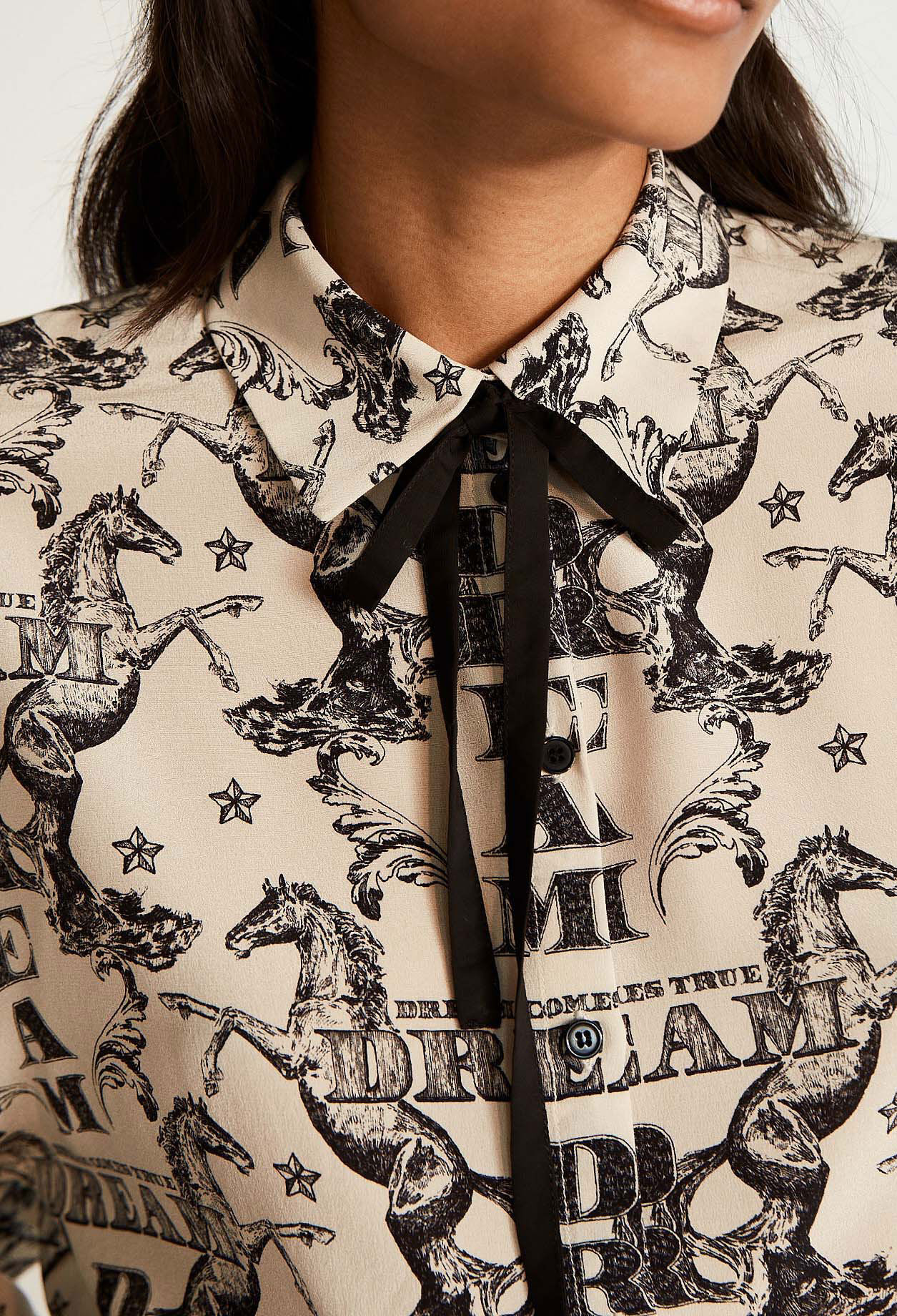 Pussy bow print shirt