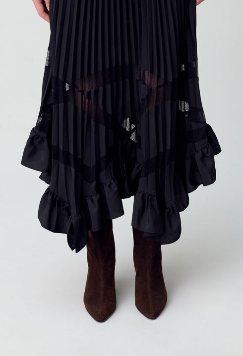 Asymmetrical pleated skirt