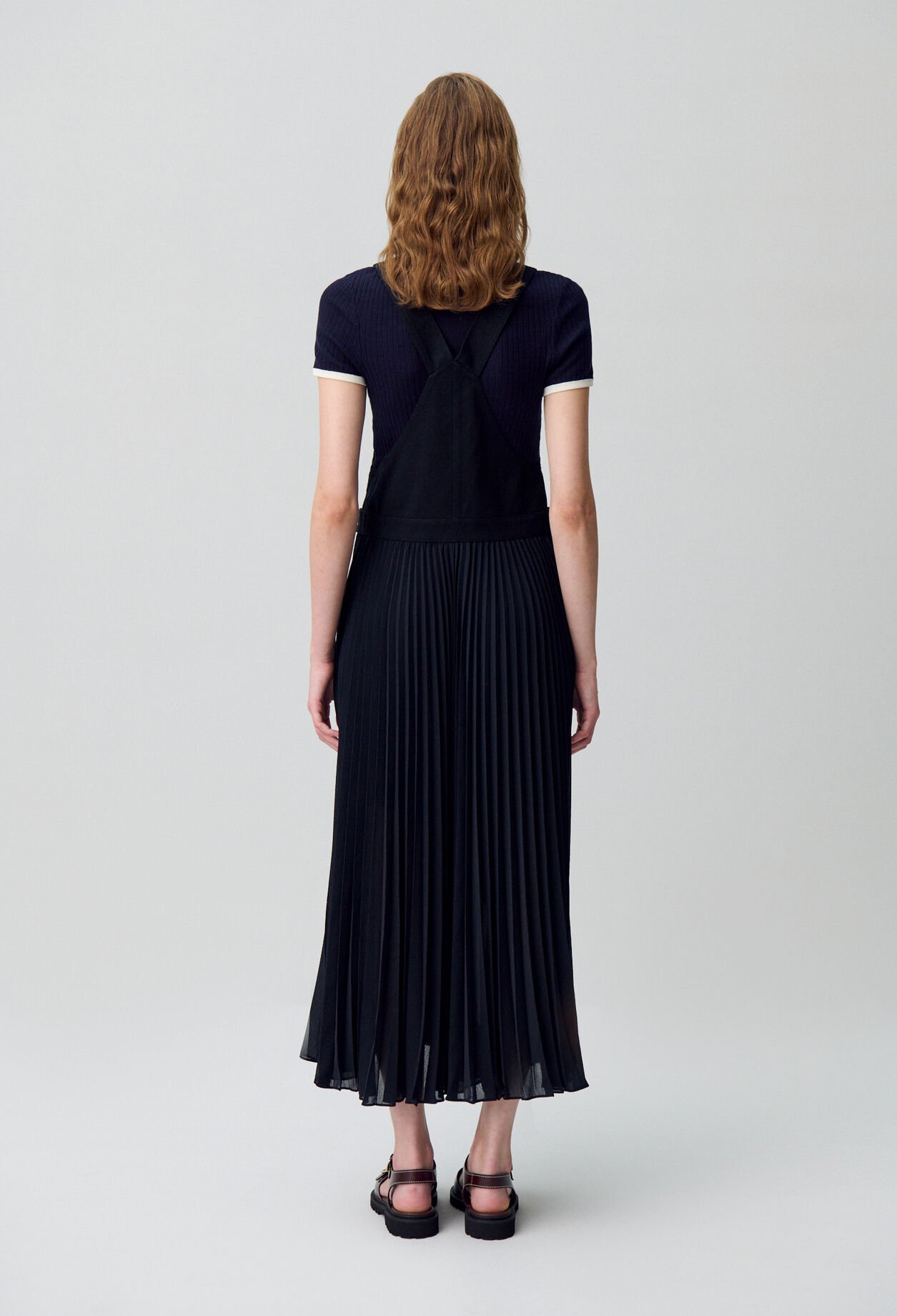 Plissiertes Maxikleid