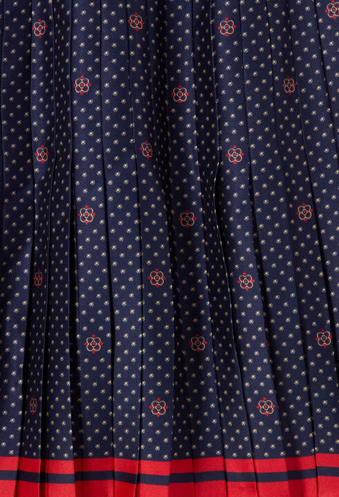 Short pleated satin skirt