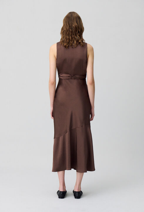 Fließendes Maxikleid