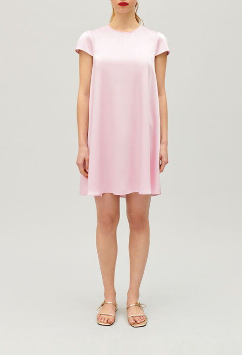 Flie&szlig;endes, kurzes Babydoll-Kleid