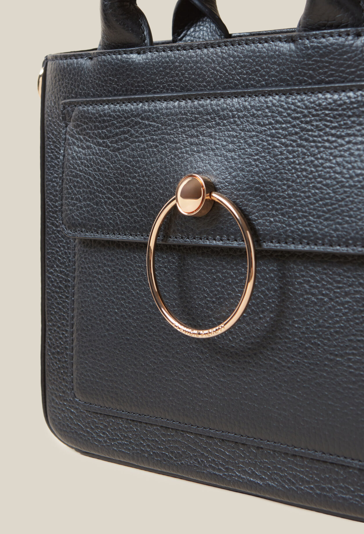 Anouck Tasche aus genarbtem Leder