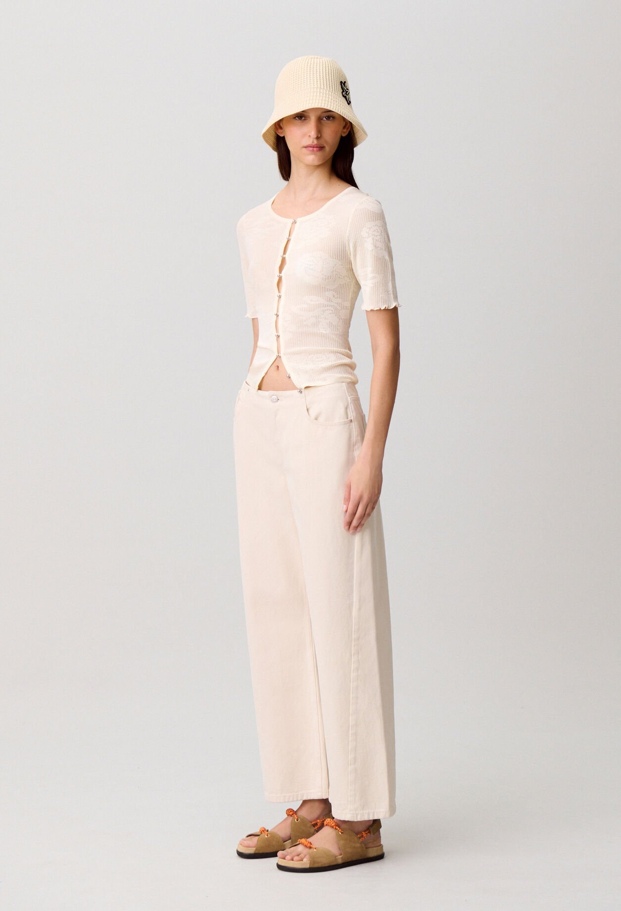 Strickjacke mit Blumen