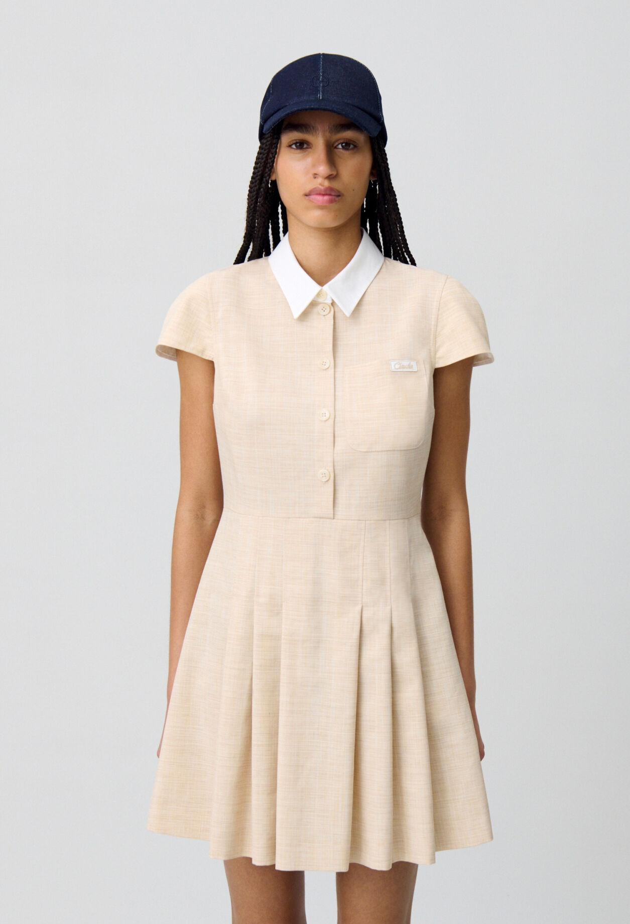 Robe courte plissée