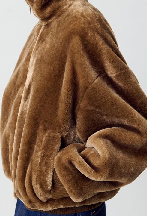 Veste fausse fourrure