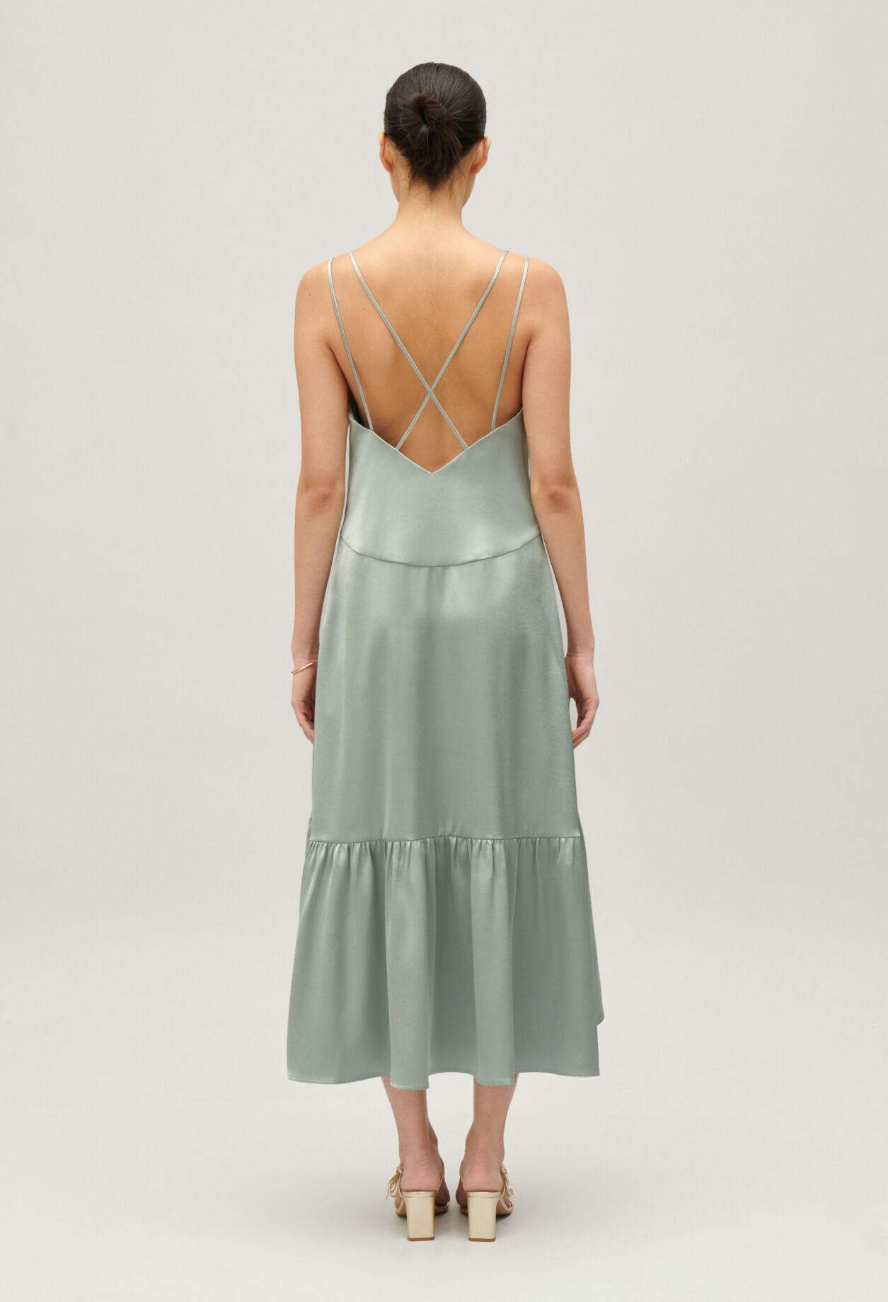 Satiniertes Midikleid