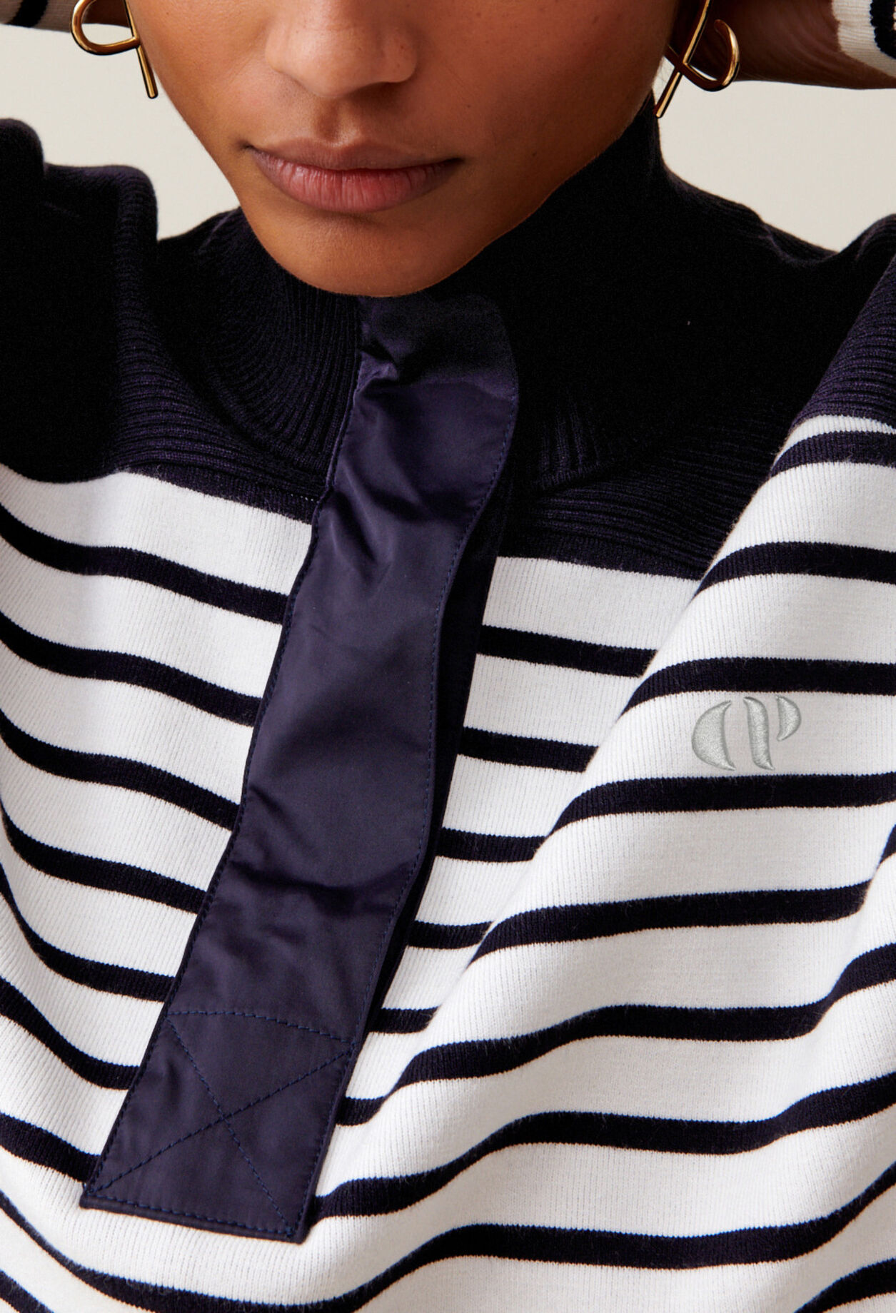 Sweatshirt Minimum marini&egrave;re