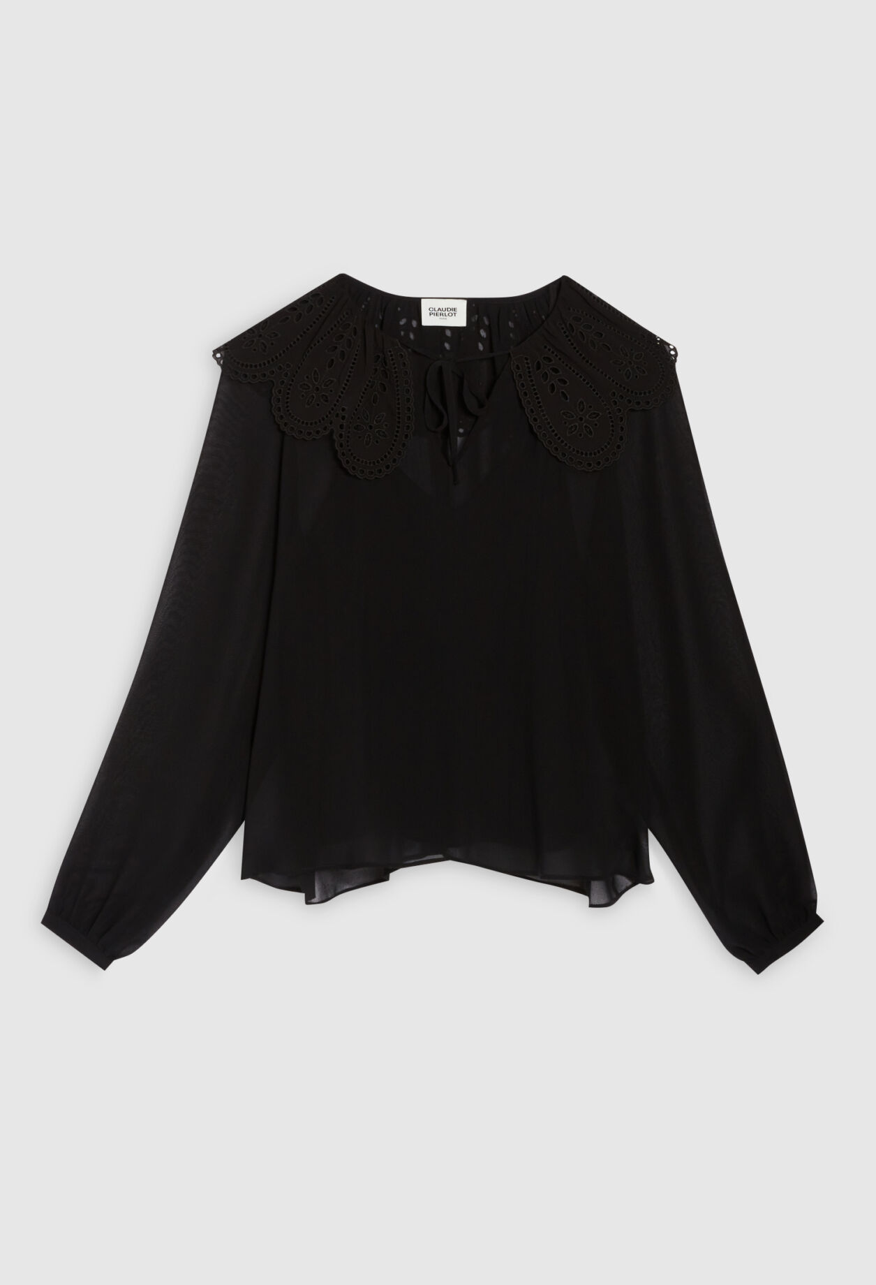 Blouse with large collar