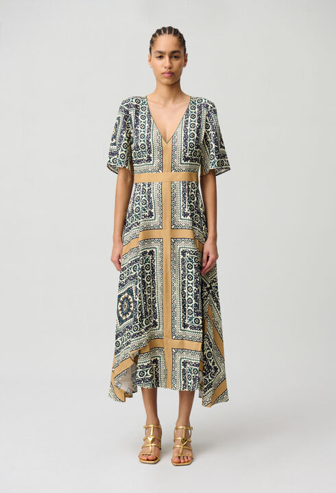 Flowy printed maxi dress