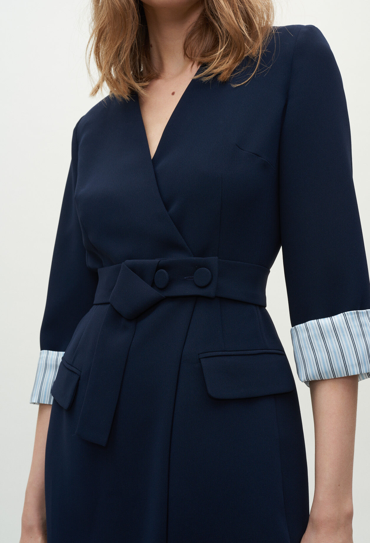 Robe aux poignets contrastants