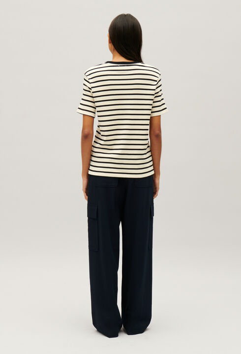 Zweifarbig gestreiftes Matrosen-Shirt