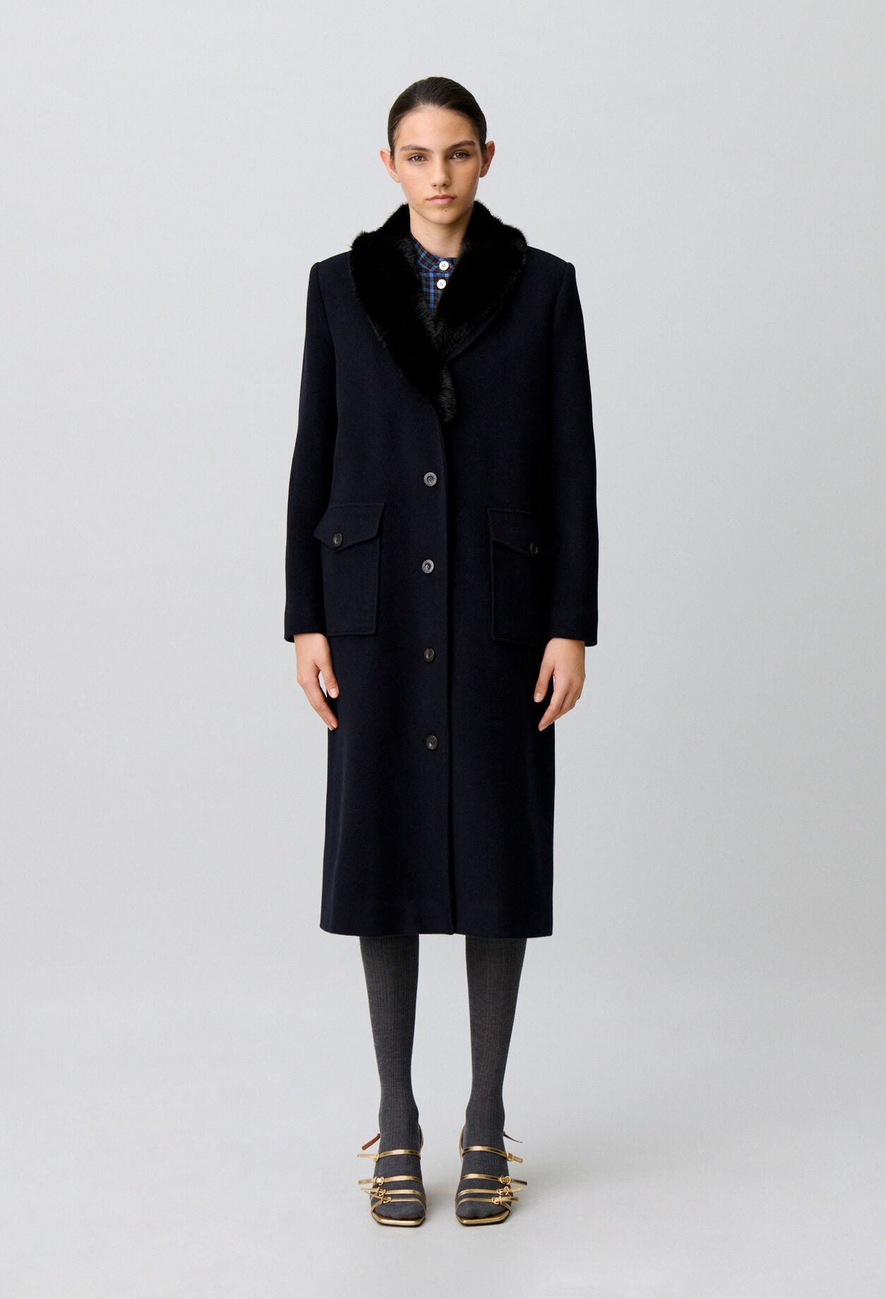 Long wool coat faux fur collar